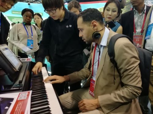 小叶子音乐教育ai产品获国际人工智能与教育大会代表点赞